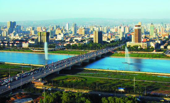 外交部发言人就太原相关评论文章发表声明